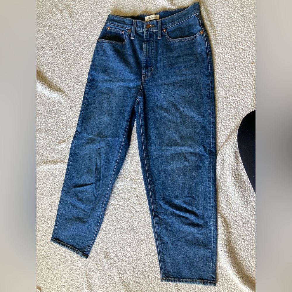 Madewell brand, size 28, balloon, 99% cotton denim jeans, cute and comfy